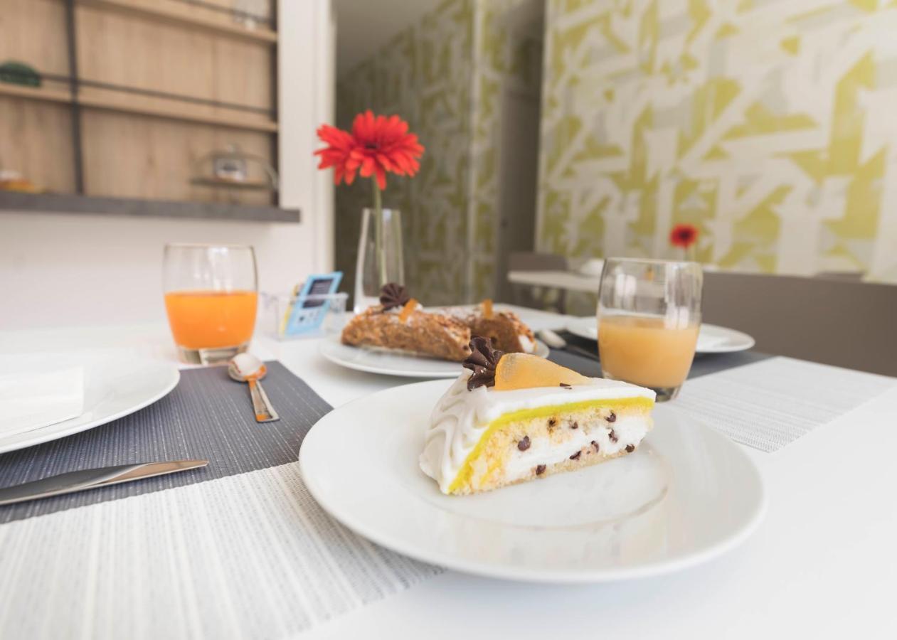 Alojamento de Acomodação e Pequeno-almoço Thalya Luxury 3*